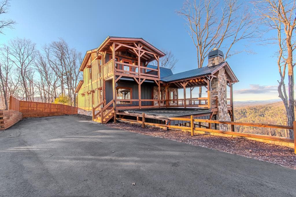 470 Skylight Drive, Blue Ridge GA 30513 - Photo