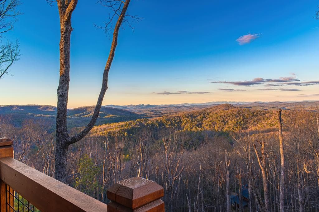 470 Skylight Drive, Blue Ridge GA 30513 - Photo