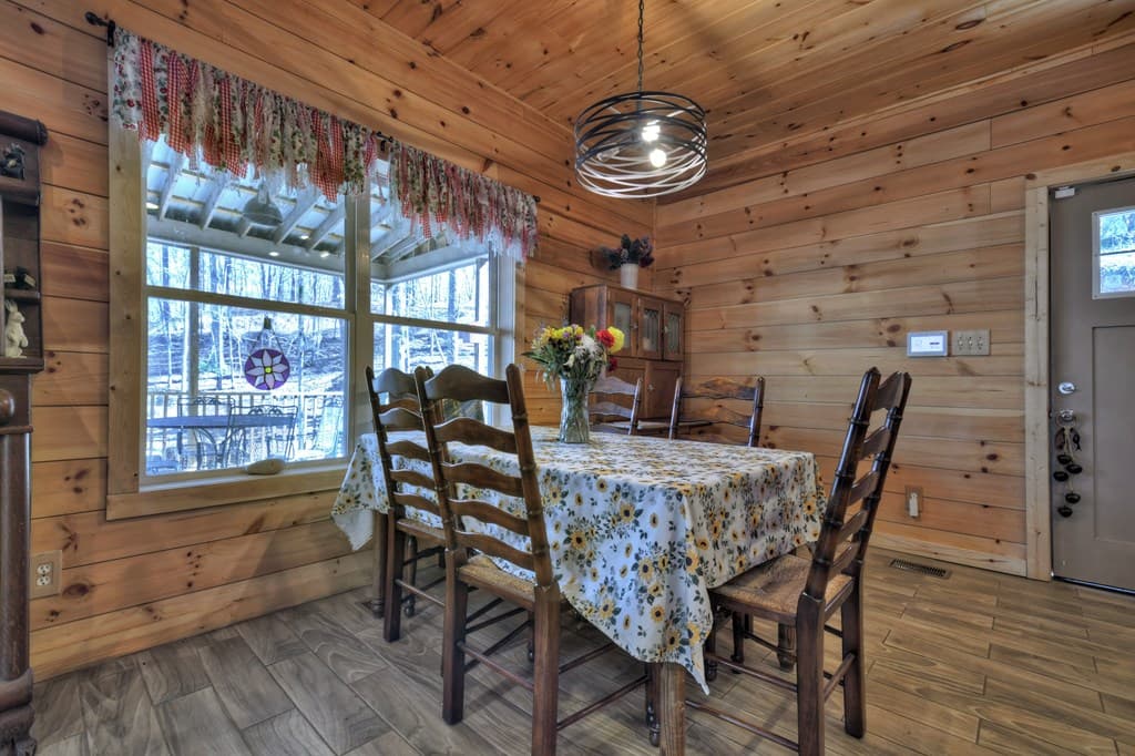 207 Joliet Drive, Ellijay GA 30540 - Photo