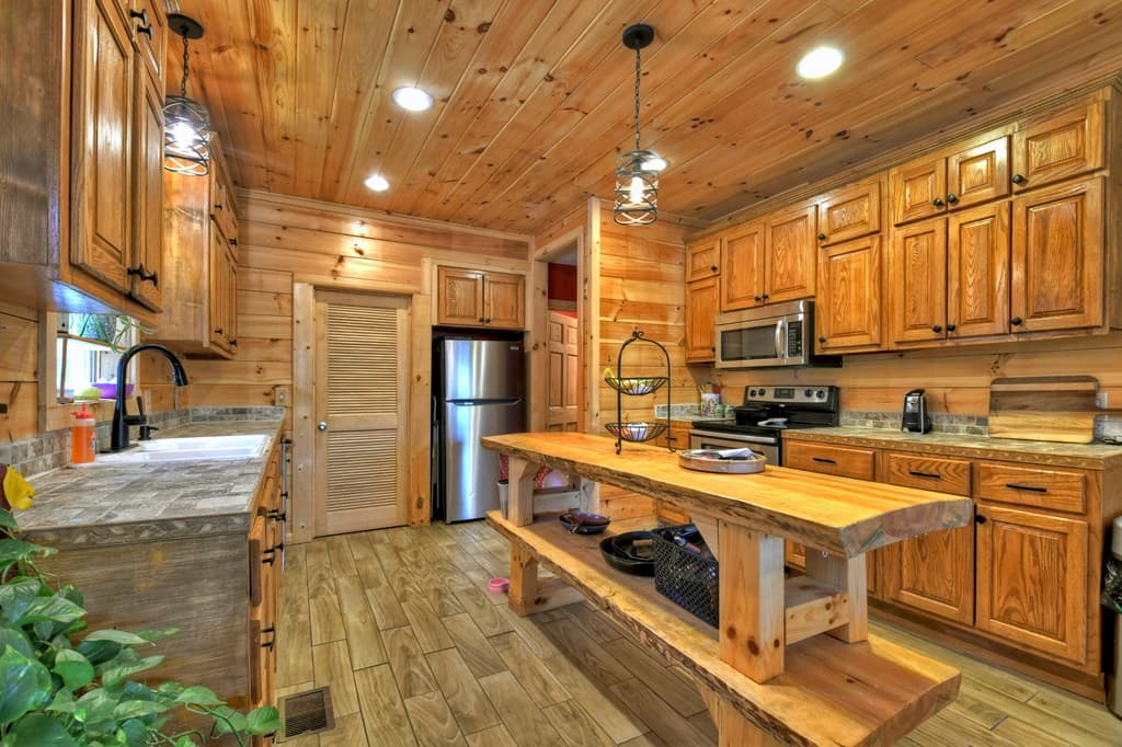 207 Joliet Drive, Ellijay GA 30540 - Photo