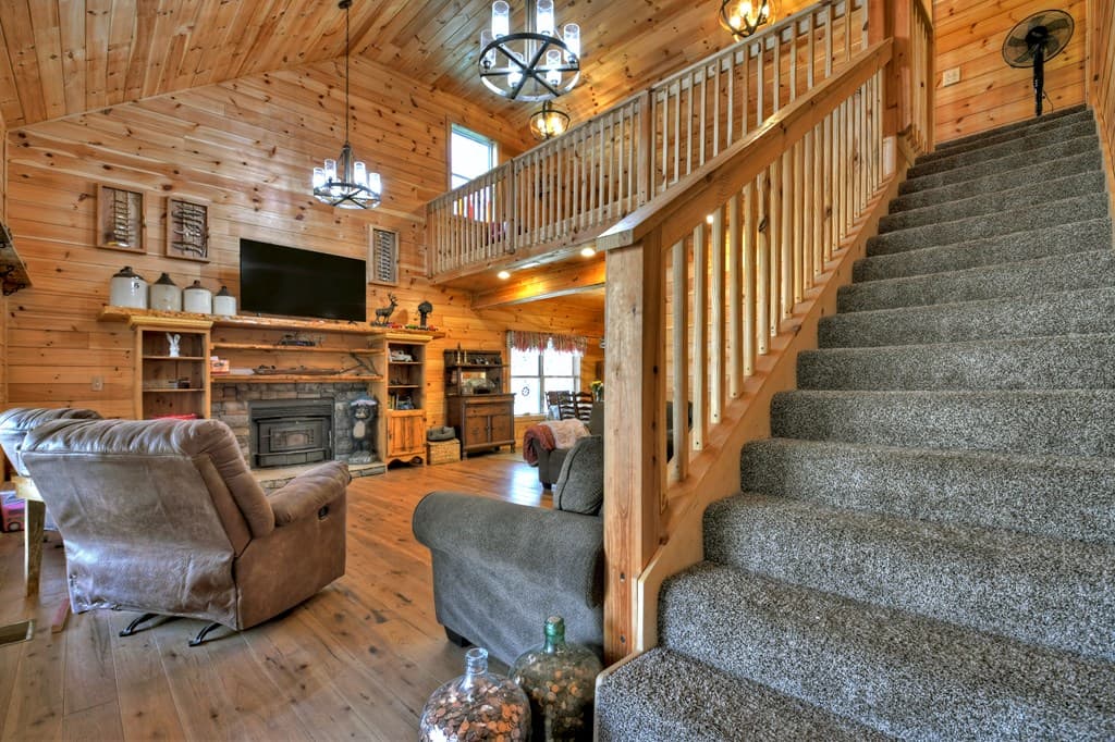 207 Joliet Drive, Ellijay GA 30540 - Photo