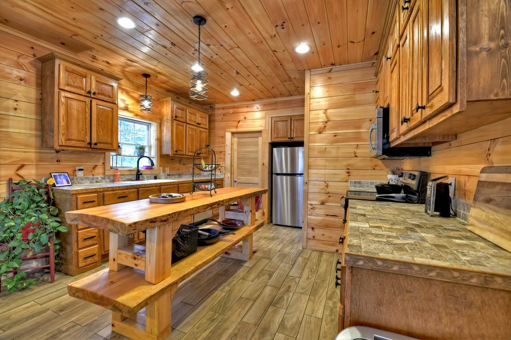 207 Joliet Drive, Ellijay GA 30540 - Photo