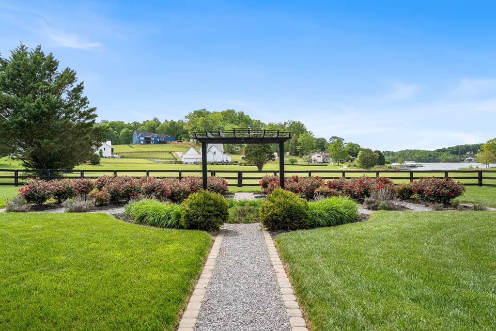275 Bell Creek Cove Road, Hiawassee GA 30546 - Photo
