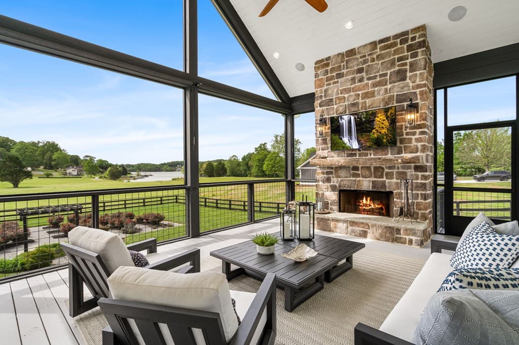 275 Bell Creek Cove Road, Hiawassee GA 30546 - Photo