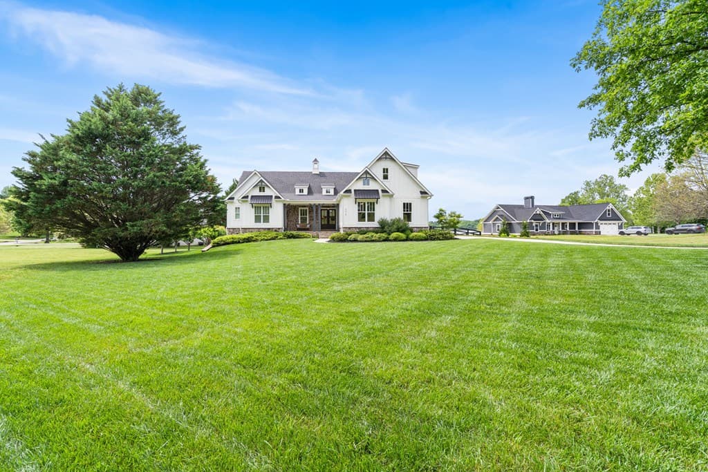 275 Bell Creek Cove Road, Hiawassee GA 30546 - Photo