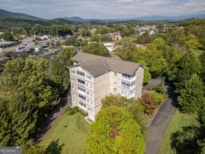 121 N River Street, Hiawassee GA 30546 - Photo