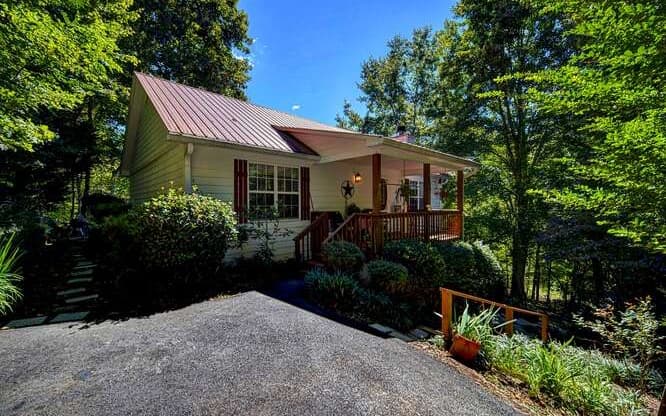 2532 Hunter Road, Hiawassee GA 30546 - Primary photo