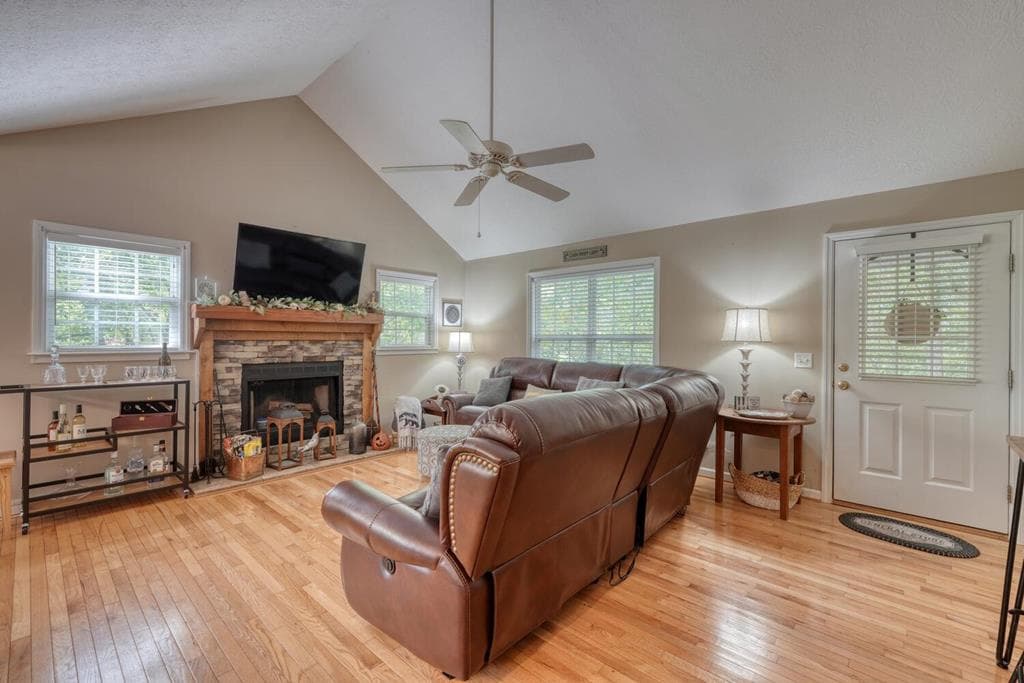 2532 Hunter Road, Hiawassee GA 30546 - Photo