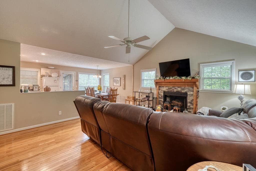 2532 Hunter Road, Hiawassee GA 30546 - Photo