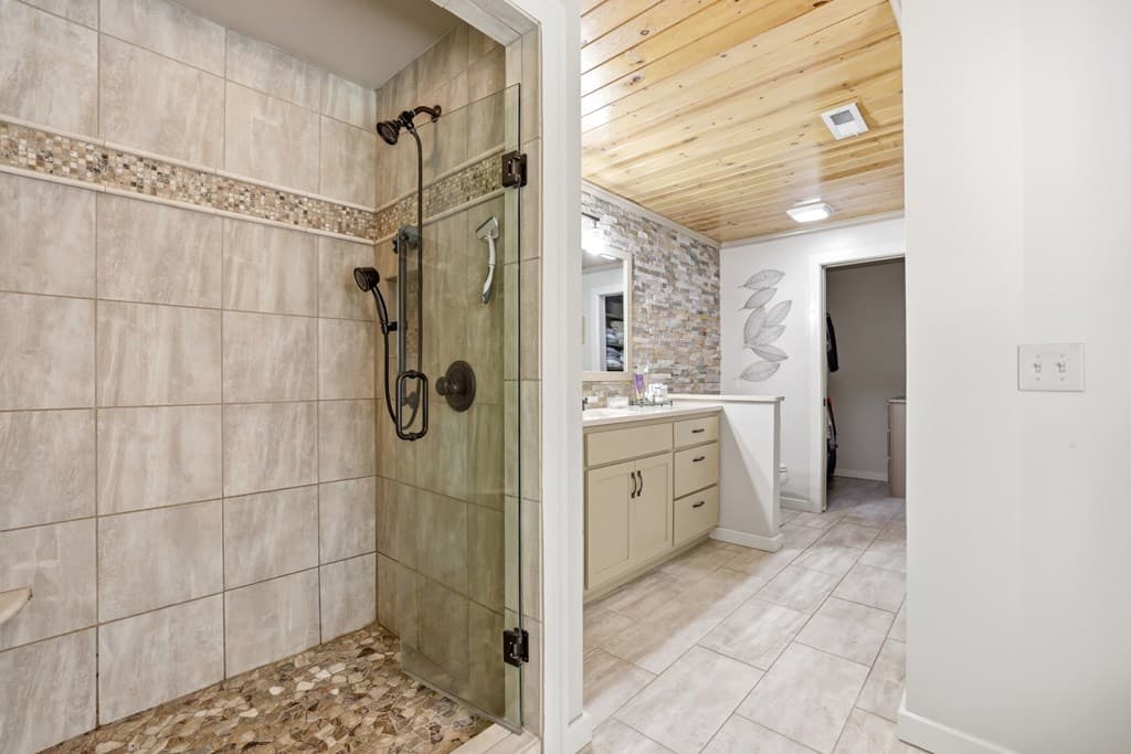 504 Compass Creek Drive, Hayesville NC 28904 - Photo