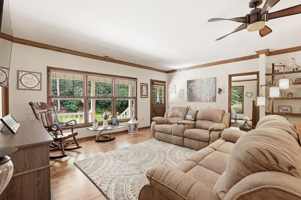 504 Compass Creek Drive, Hayesville NC 28904 - Photo