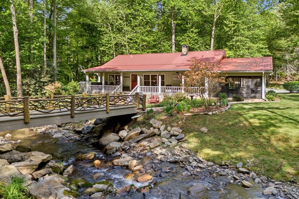 504 Compass Creek Drive, Hayesville NC 28904 - Photo