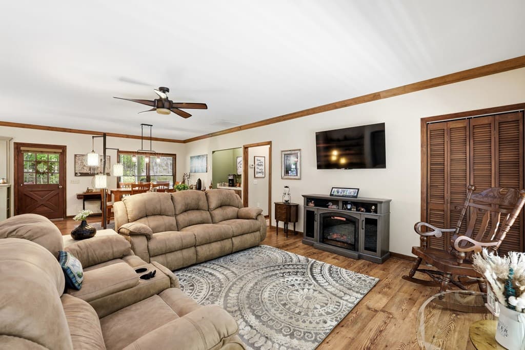 504 Compass Creek Drive, Hayesville NC 28904 - Photo