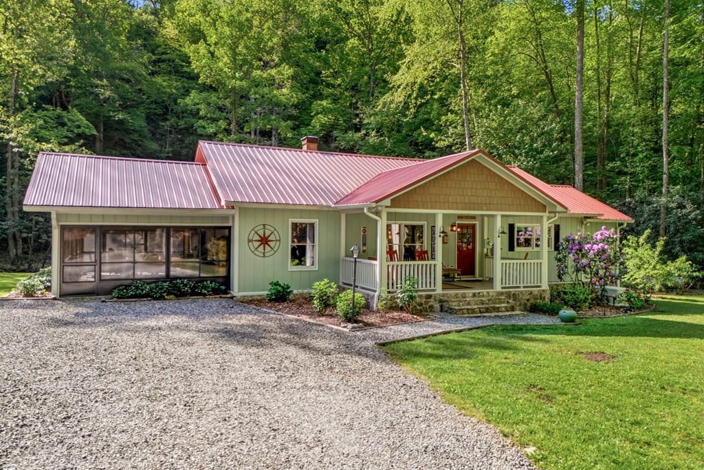 504 Compass Creek Drive, Hayesville NC 28904 - Photo
