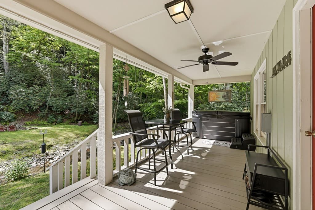 504 Compass Creek Drive, Hayesville NC 28904 - Photo
