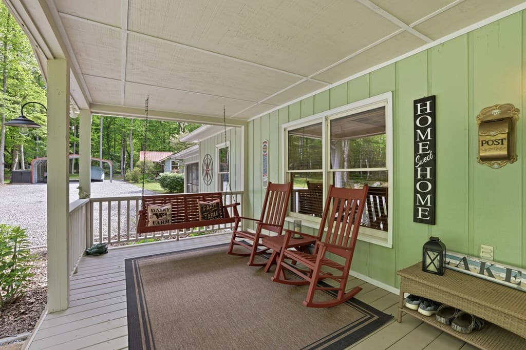 504 Compass Creek Drive, Hayesville NC 28904 - Photo
