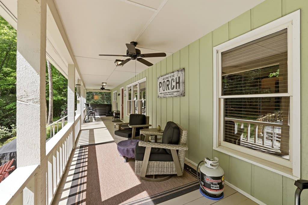 504 Compass Creek Drive, Hayesville NC 28904 - Photo