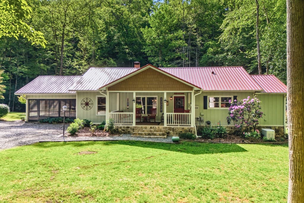 504 Compass Creek Drive, Hayesville NC 28904 - Photo