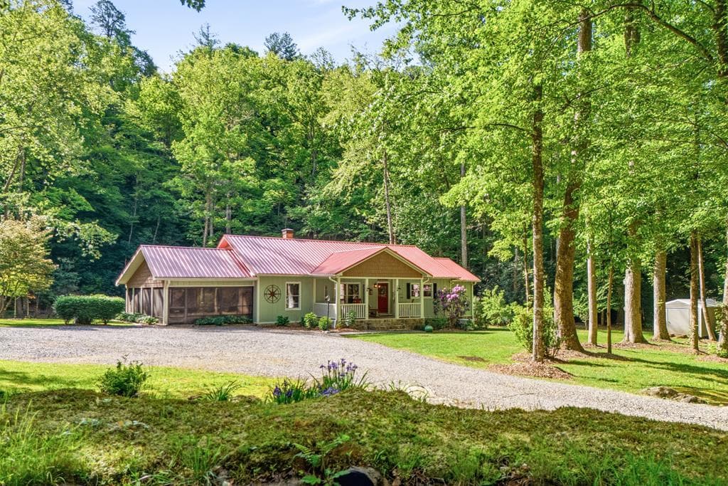 504 Compass Creek Drive, Hayesville NC 28904 - Photo