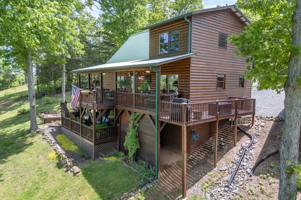 1055 Carolina Fox Circle, Murphy NC 28906 - Photo
