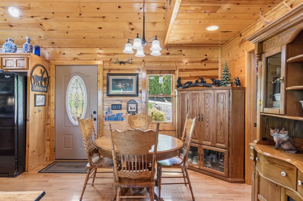 1055 Carolina Fox Circle, Murphy NC 28906 - Photo