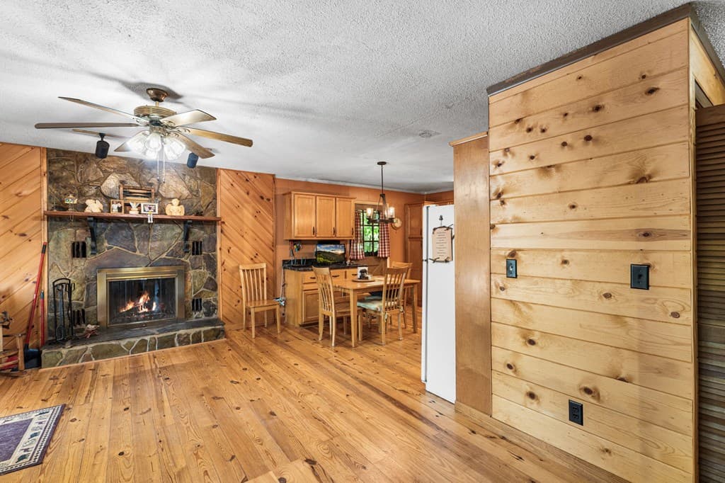 735 Liberty Circle, Murphy NC 28906 - Photo