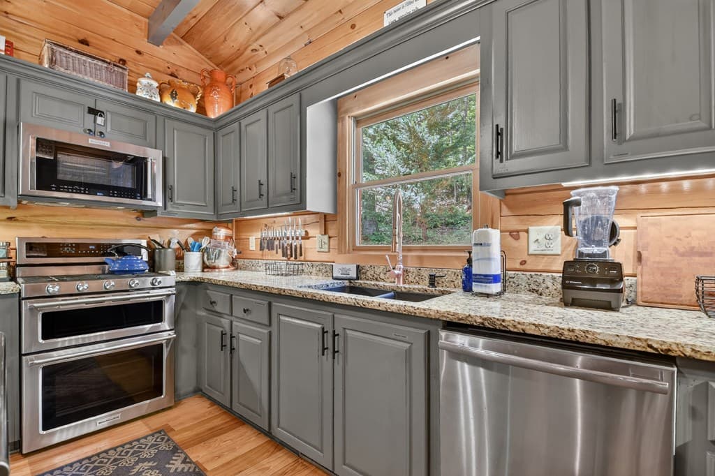 101 Overlook Road, Blue Ridge GA 30513 - Photo