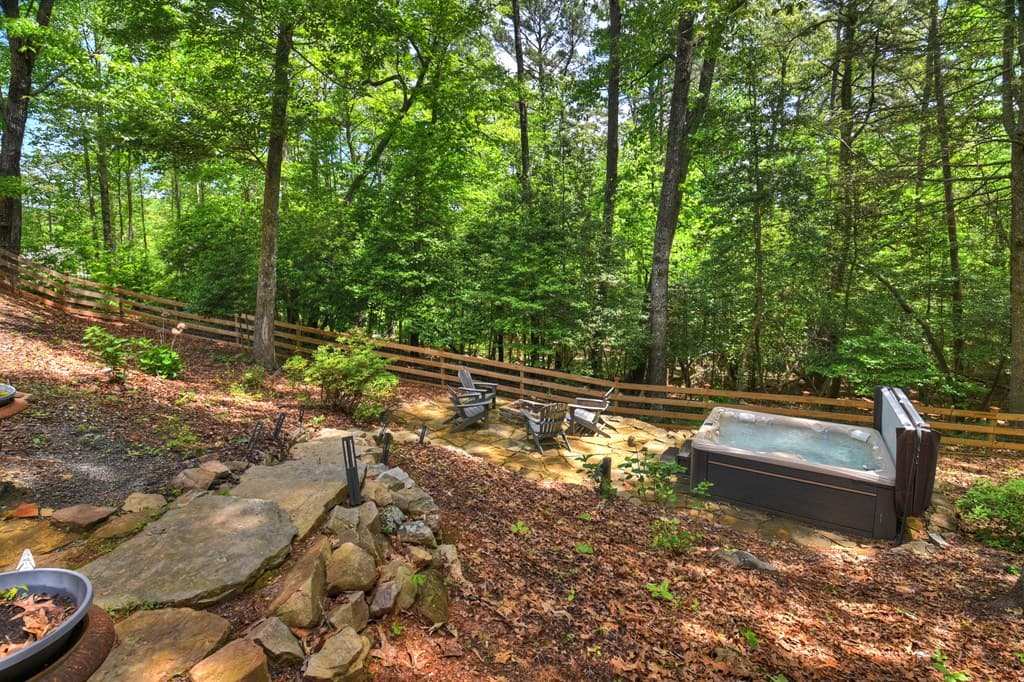 101 Overlook Road, Blue Ridge GA 30513 - Photo