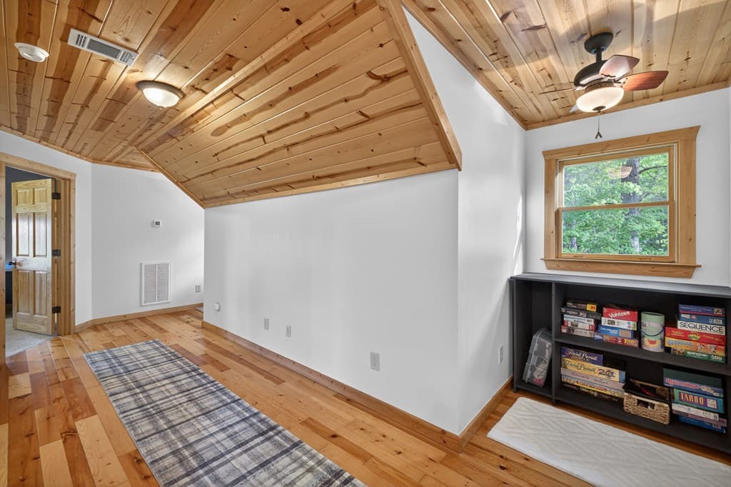 170 Wildwood Court, Ellijay GA 30540 - Photo