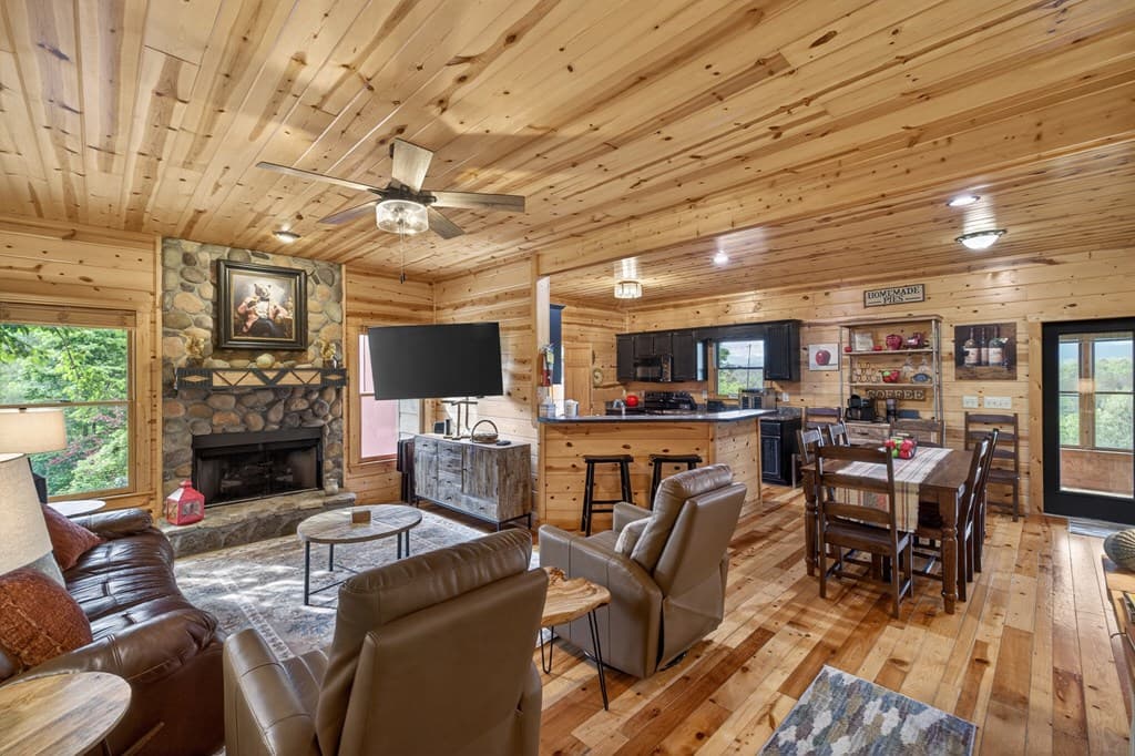 170 Wildwood Court, Ellijay GA 30540 - Photo