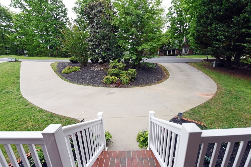 210 Longview Drive W, Blairsville GA 30512 - Photo