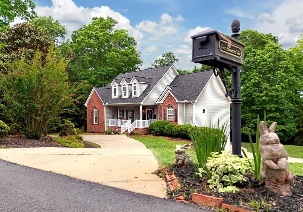 210 Longview Drive W, Blairsville GA 30512 - Primary photo