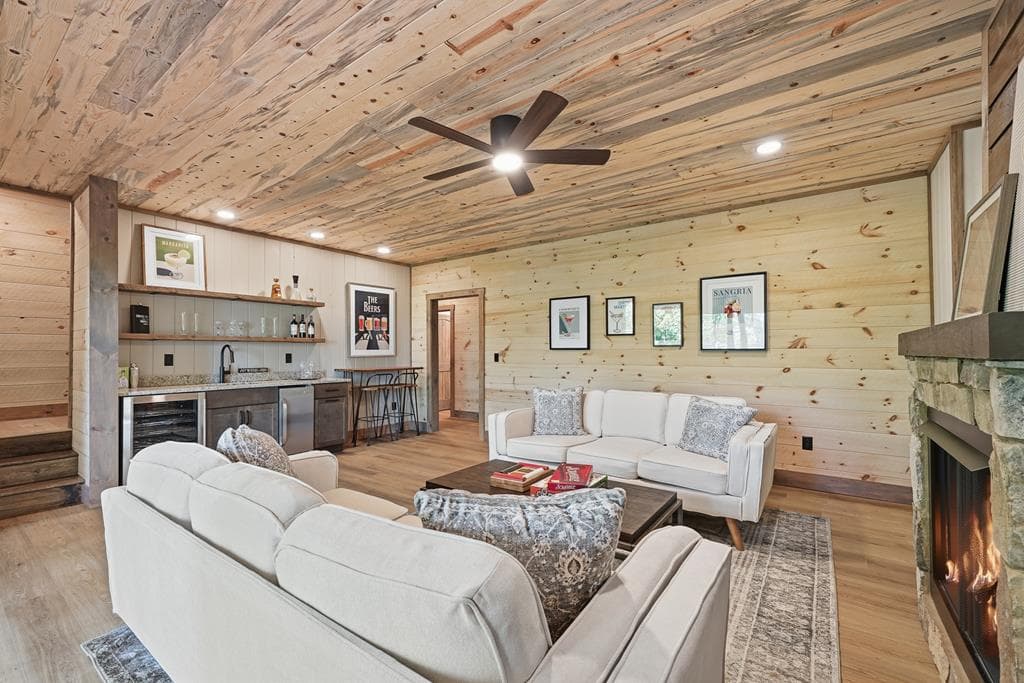 148 Virginia Drive, Blue Ridge GA 30513 - Photo