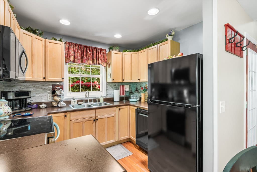 2102 Pooh Corner, Hiawassee GA 30546 - Photo