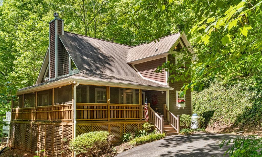 2102 Pooh Corner, Hiawassee GA 30546 - Primary photo