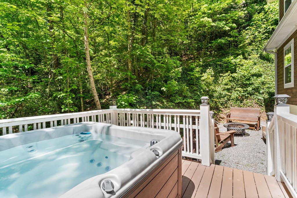 2102 Pooh Corner, Hiawassee GA 30546 - Photo