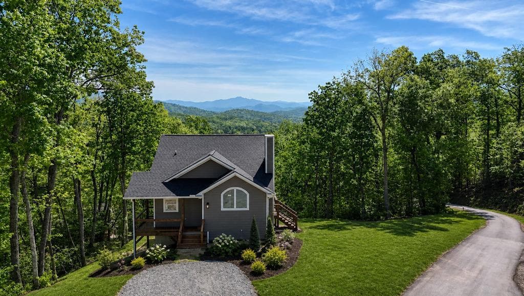 296 Peaks Drive, Hayesville NC 28904 - Photo
