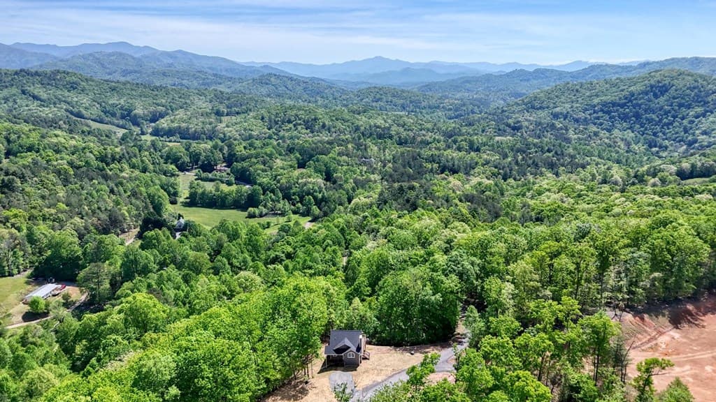296 Peaks Drive, Hayesville NC 28904 - Photo