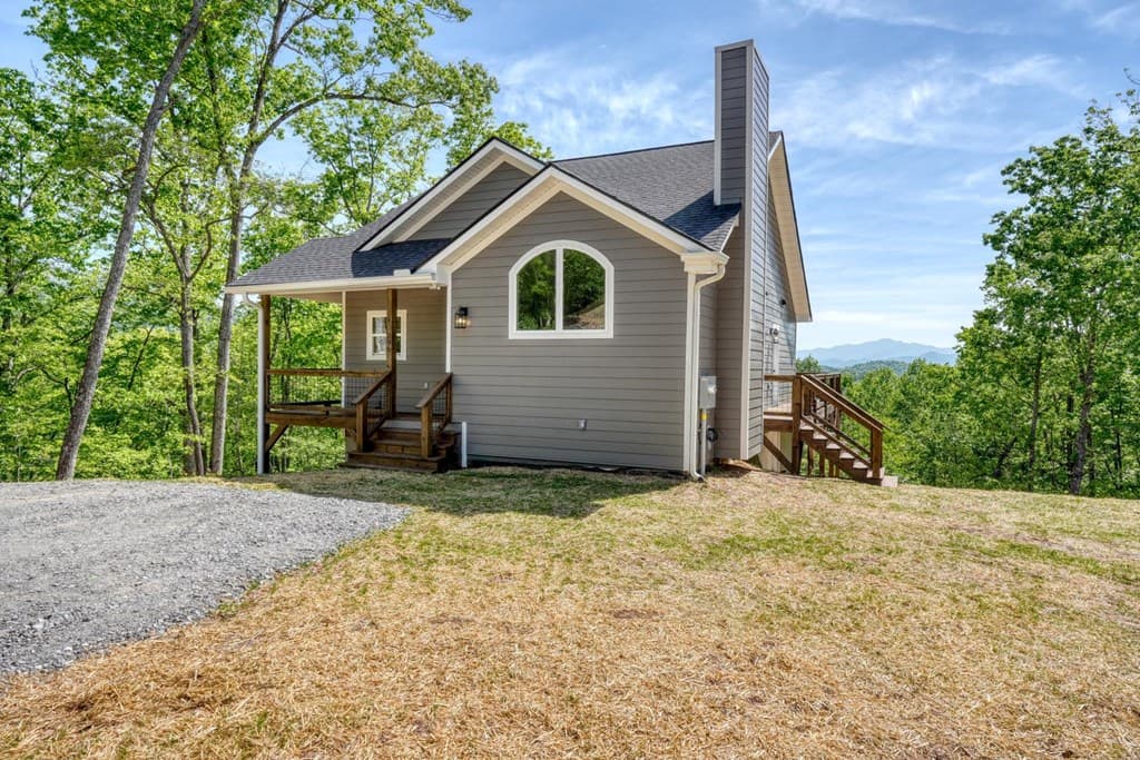 296 Peaks Drive, Hayesville NC 28904 - Photo