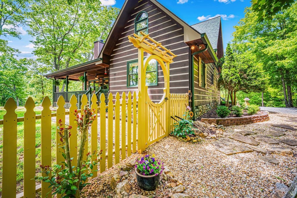 108 Wilscot Valley Drive, Morganton GA 30560 - Photo