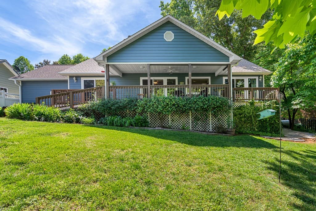 450 Longview Drive, Hiawassee GA 30546 - Photo