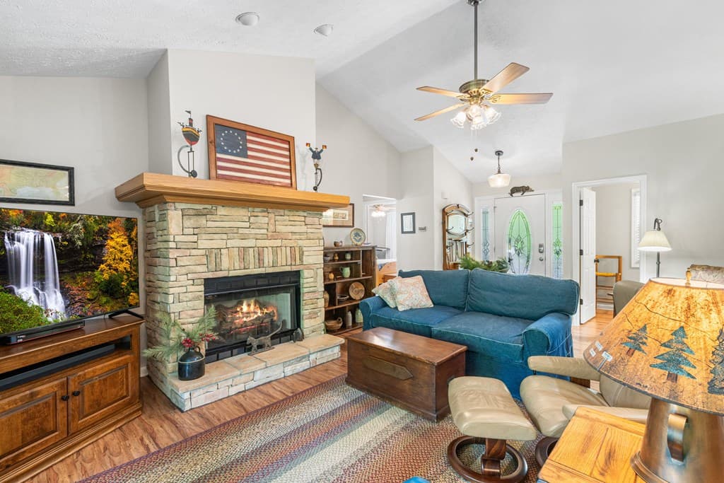 450 Longview Drive, Hiawassee GA 30546 - Photo