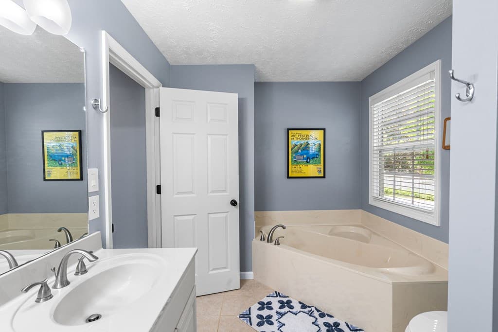 450 Longview Drive, Hiawassee GA 30546 - Photo