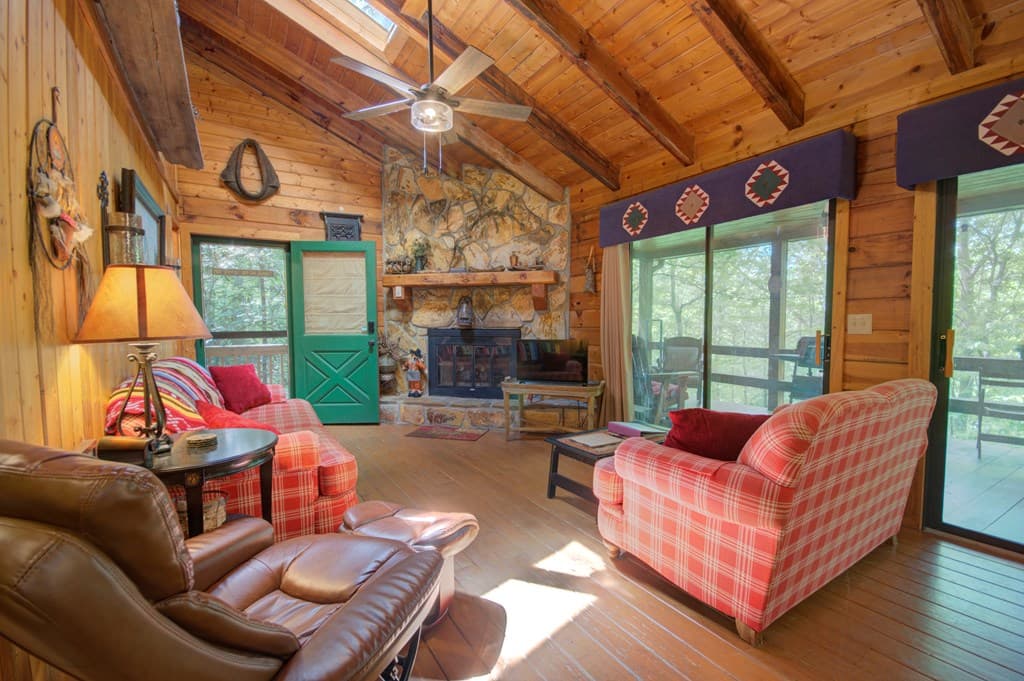 218 Bench Leg Road, Mineral Bluff GA 30559 - Photo