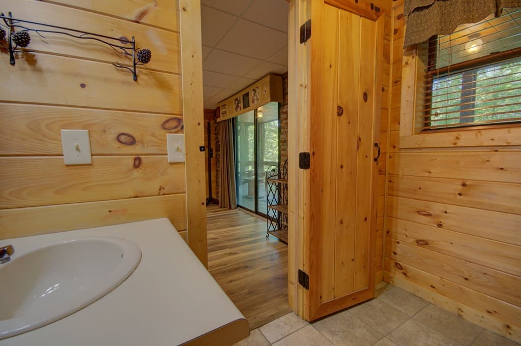 218 Bench Leg Road, Mineral Bluff GA 30559 - Photo