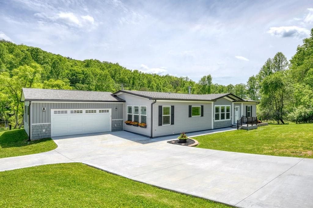 2514 Skeenah Gap Road, Suches GA 30572 - Primary photo