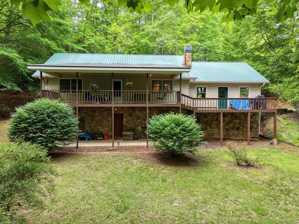 1568 Carlvin Road, Hiawassee GA 30546 - Photo