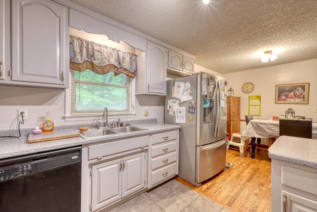 1568 Carlvin Road, Hiawassee GA 30546 - Photo