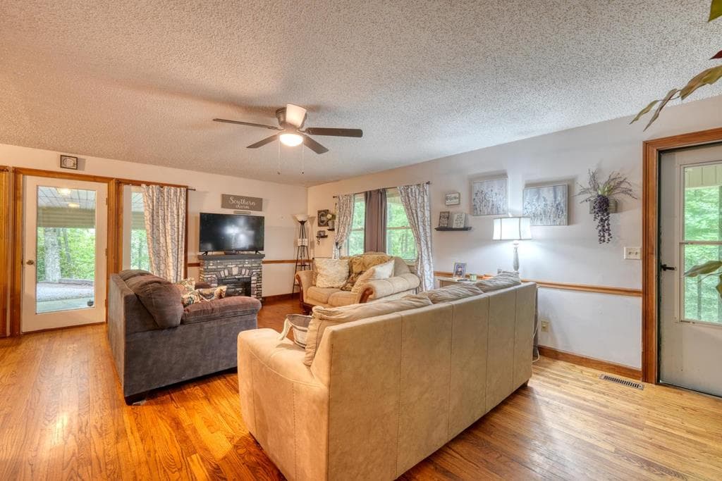 1568 Carlvin Road, Hiawassee GA 30546 - Photo