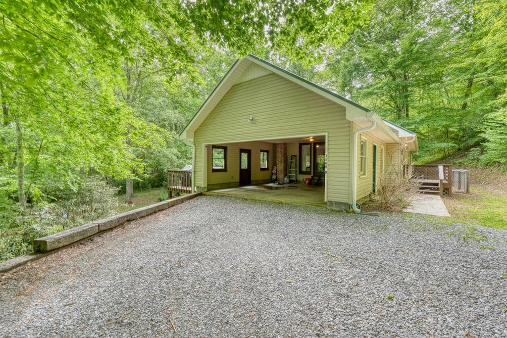 1568 Carlvin Road, Hiawassee GA 30546 - Photo